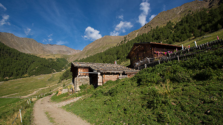 Tour zum Eisjöchl und zur Stettiner Hütte durchs Pfossental - Meran in Südtirol
