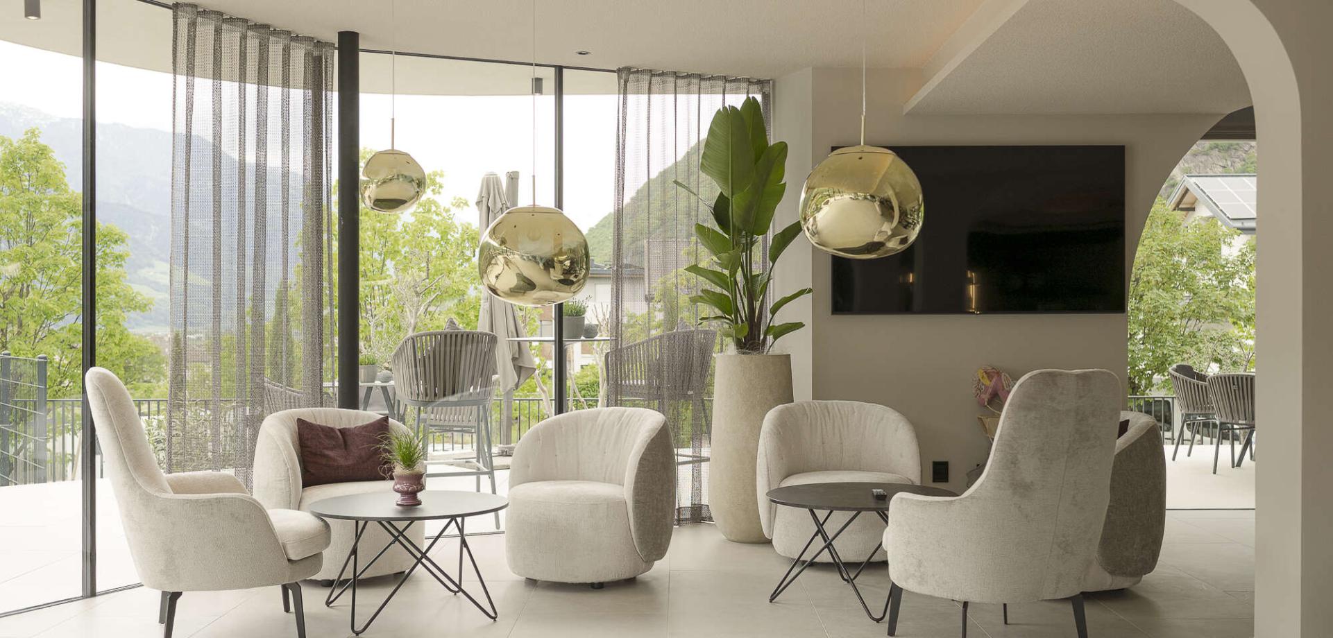 Amaris Suites