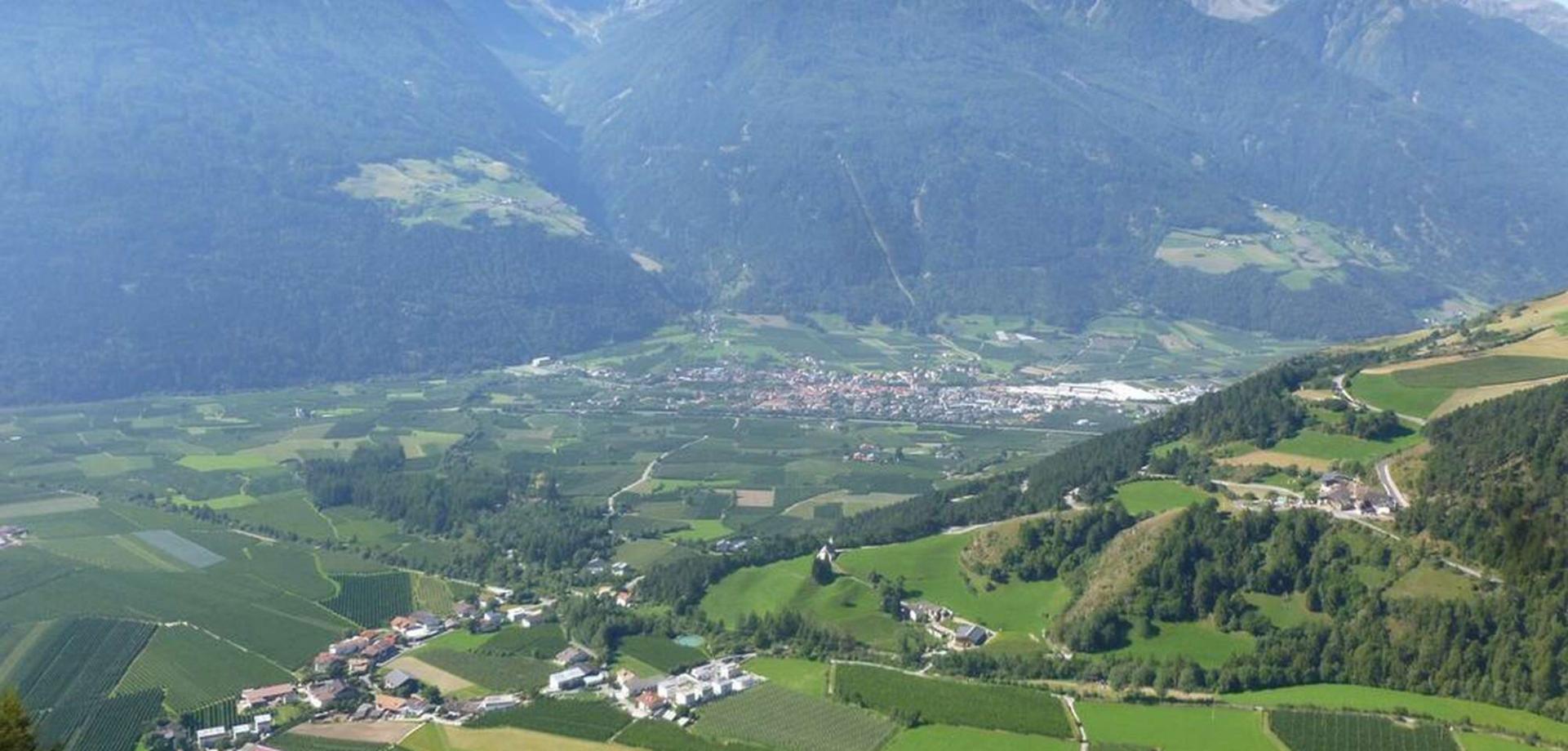 The Monte Sole Venosta panoramic road
