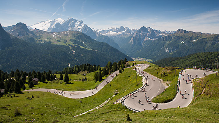Sella & Sellajoch: Der Sellaronda Bike Day in den Dolomiten